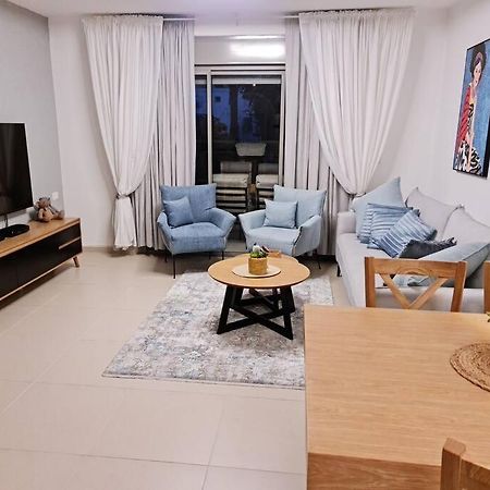 Ferienwohnung מרחק נגיעה בתקווה Petach Tikva Exterior foto