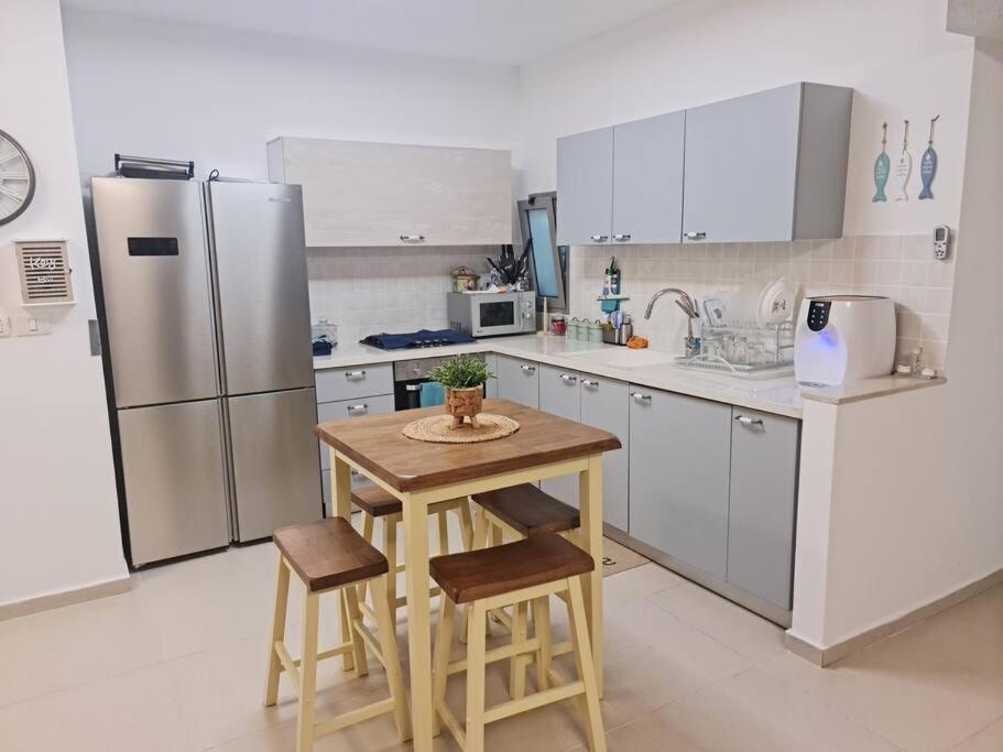Ferienwohnung מרחק נגיעה בתקווה Petach Tikva Exterior foto
